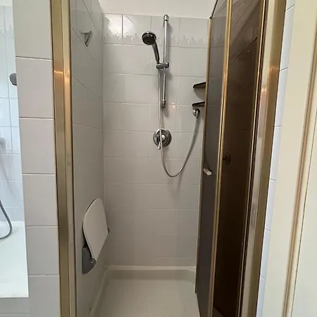 Side And View - New Bright דירה